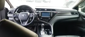 Toyota Camry SE (2.5L 4cyl 8A) 2019 Black