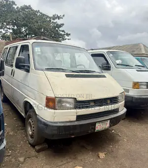 Volkswagen Transporter 2005 White