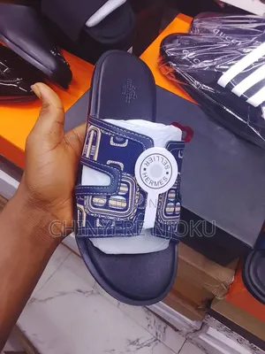 Pam Slippers on for Men