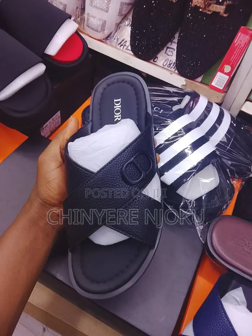 Pam Slippers on for Men