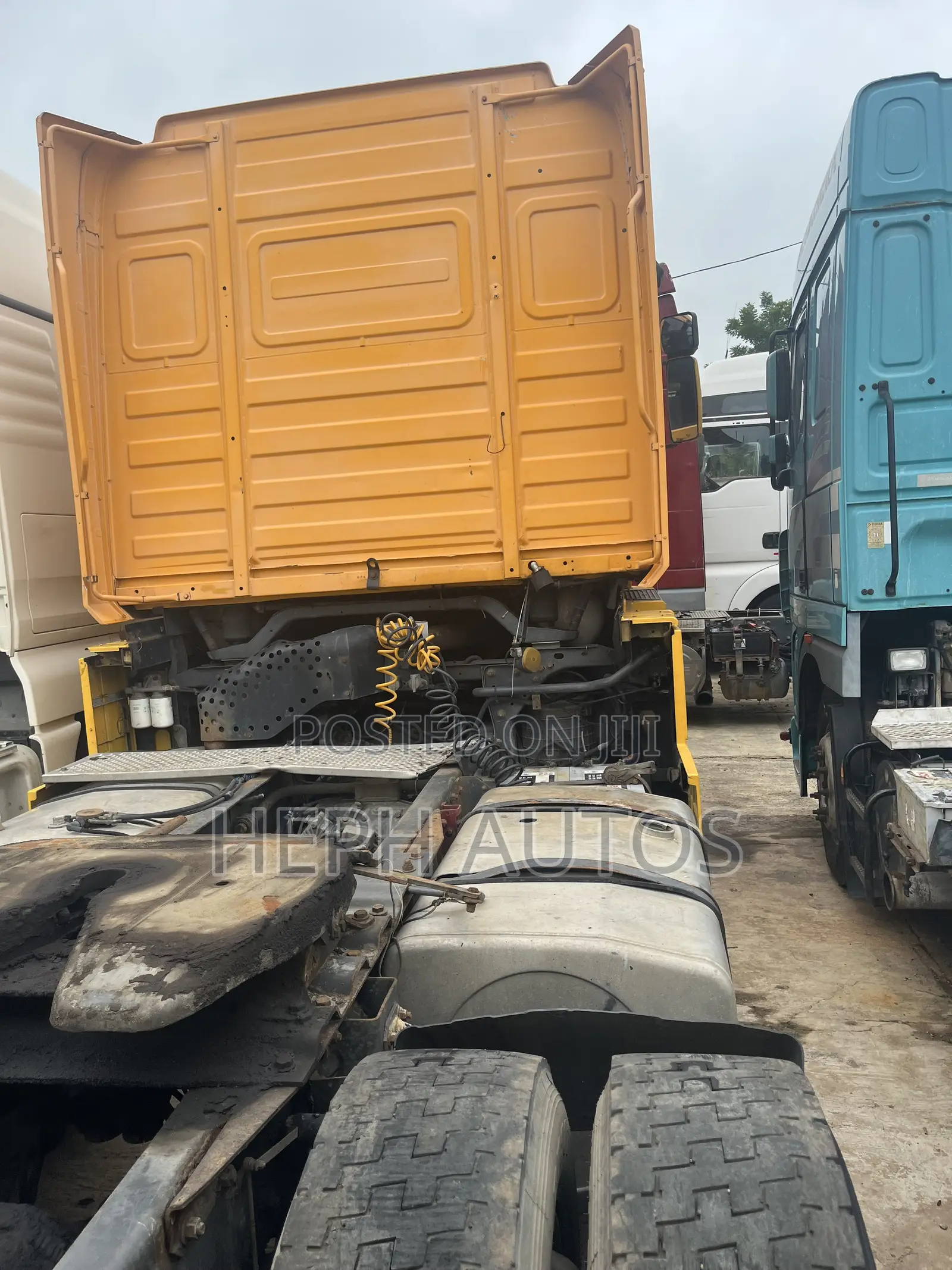 Neat Renault AE Trailer Head