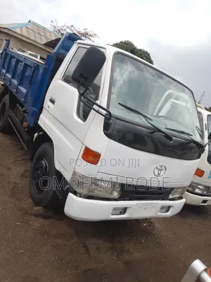 Toyota Dyna 200 Tipper Foreign Used With Diesel Engine