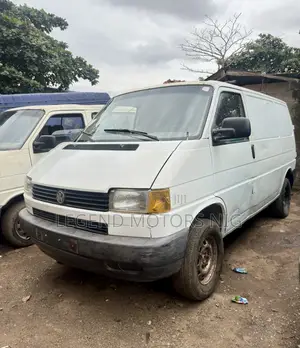 Volkswagen Transporter 2005 White