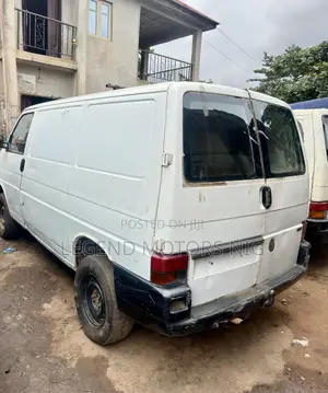 Volkswagen Transporter 2005 White
