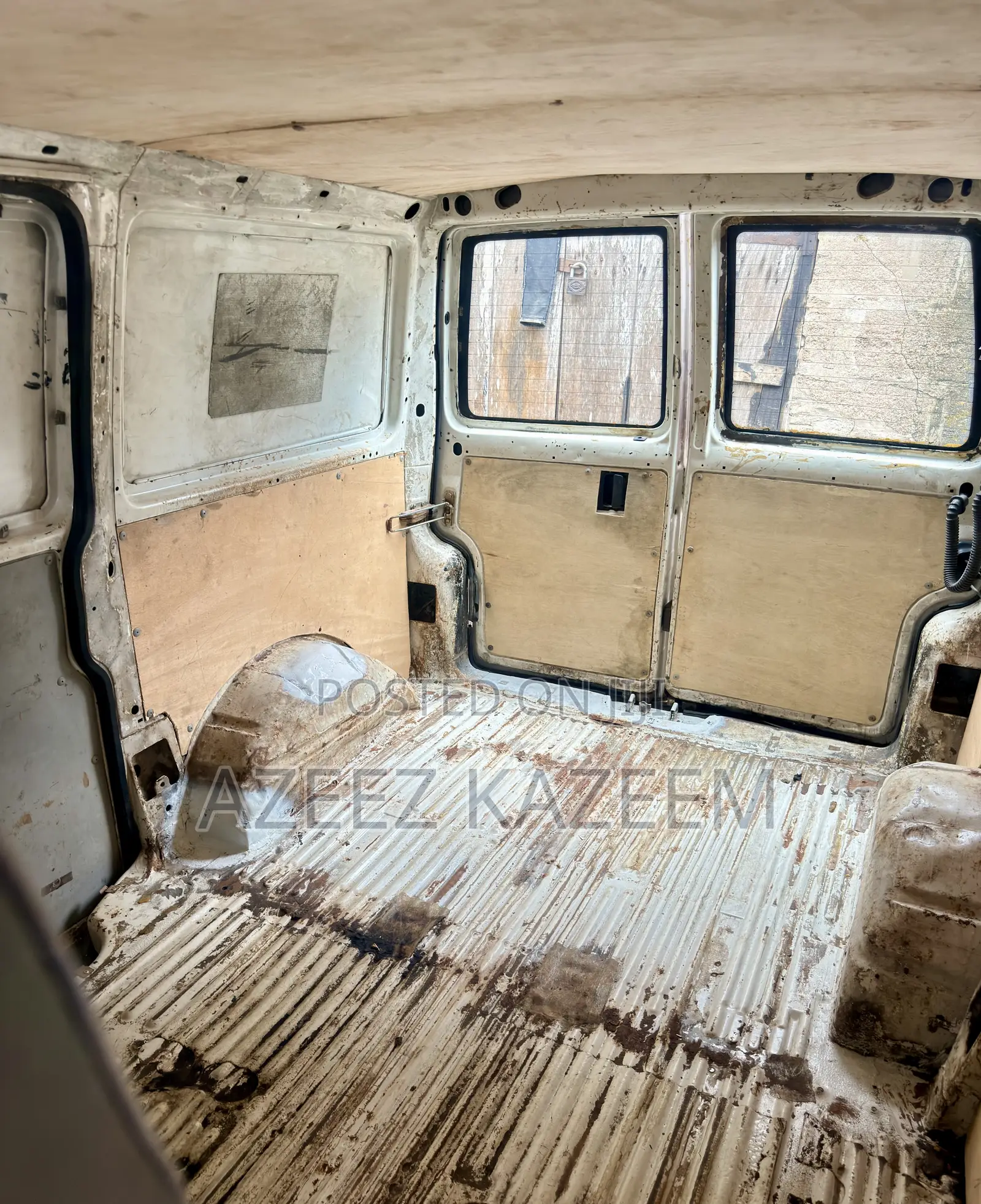 Volkswagen Transporter 2005 White