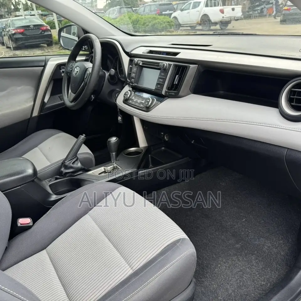 Toyota RAV4 2014 Silver