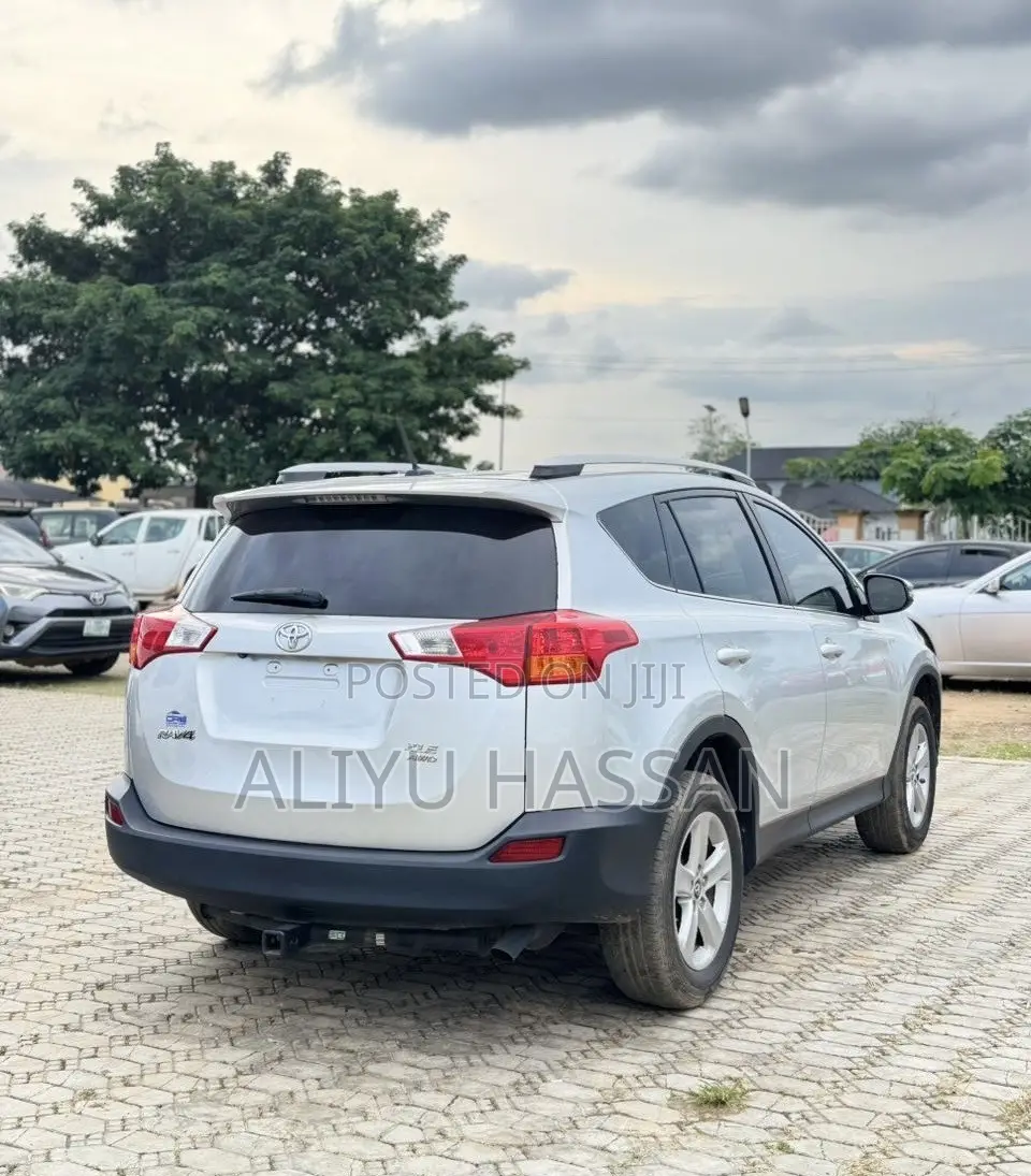 Toyota RAV4 2014 Silver