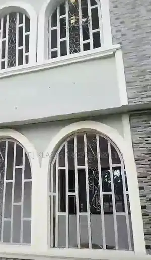 3bdrm Block of Flats in Benin City for sale