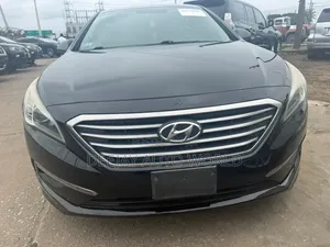 Hyundai Sonata Sport 4dr Sedan (2.4L 4cyl 6A) 2015 Black