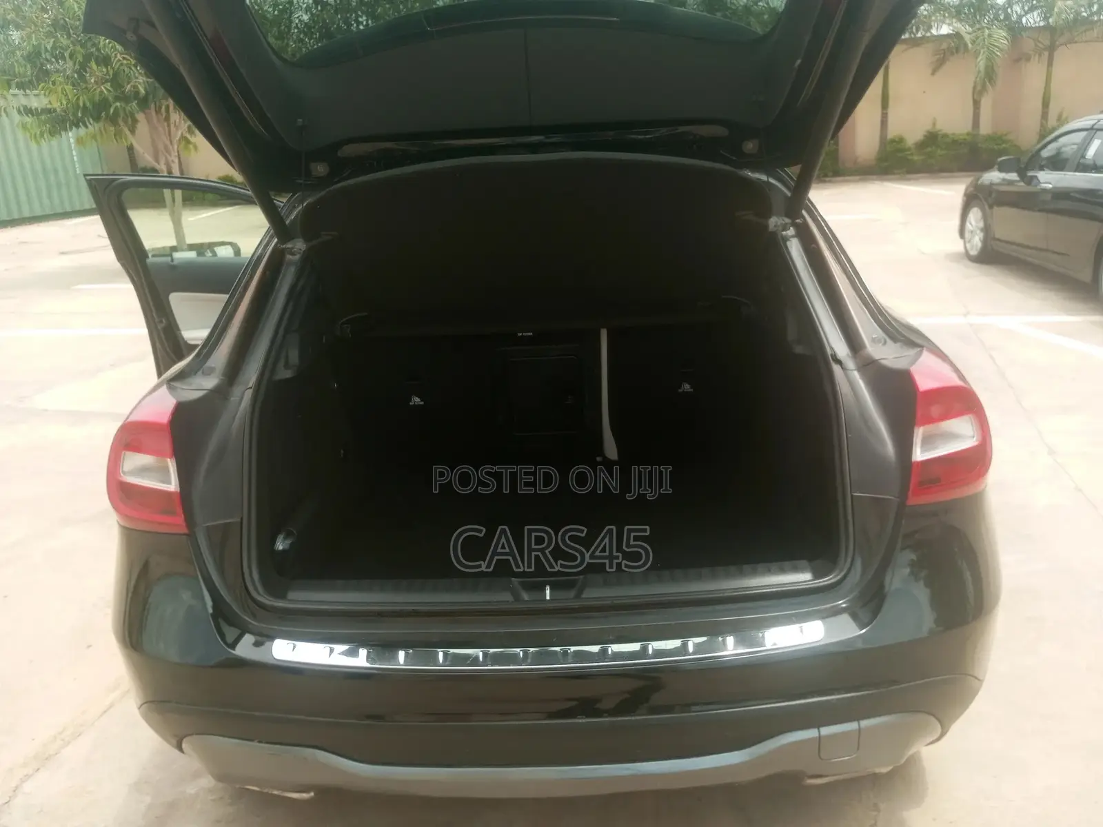 Mercedes-Benz GLA-Class 2018 Black