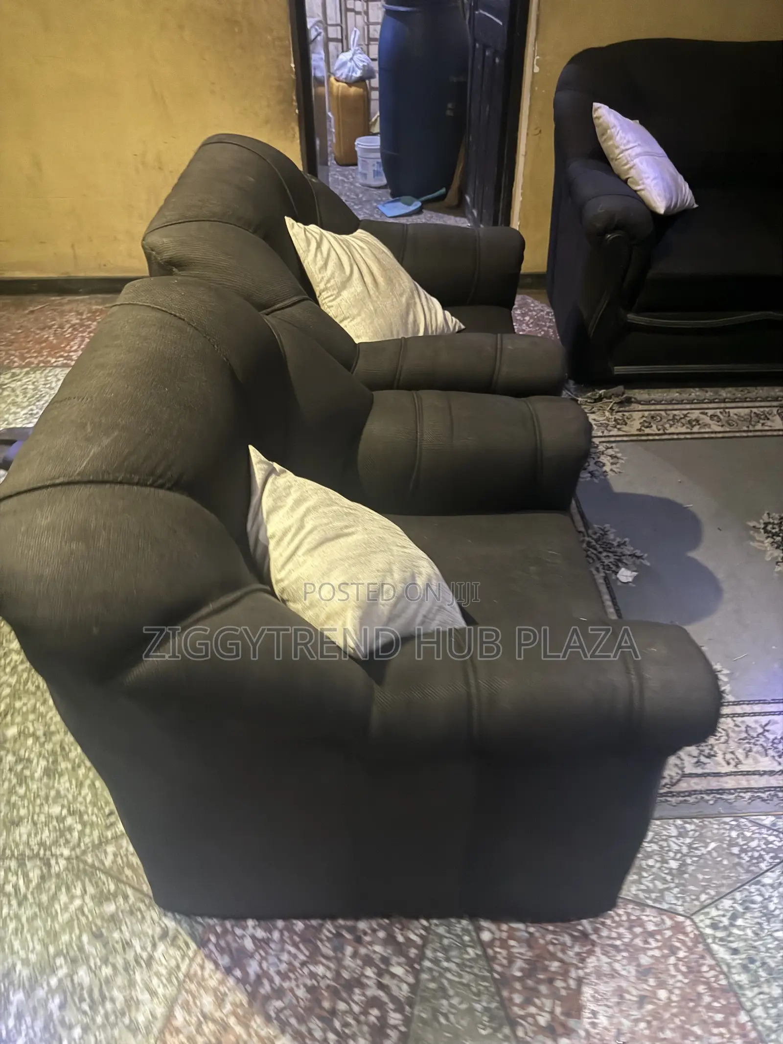 Chairs and Dinning.