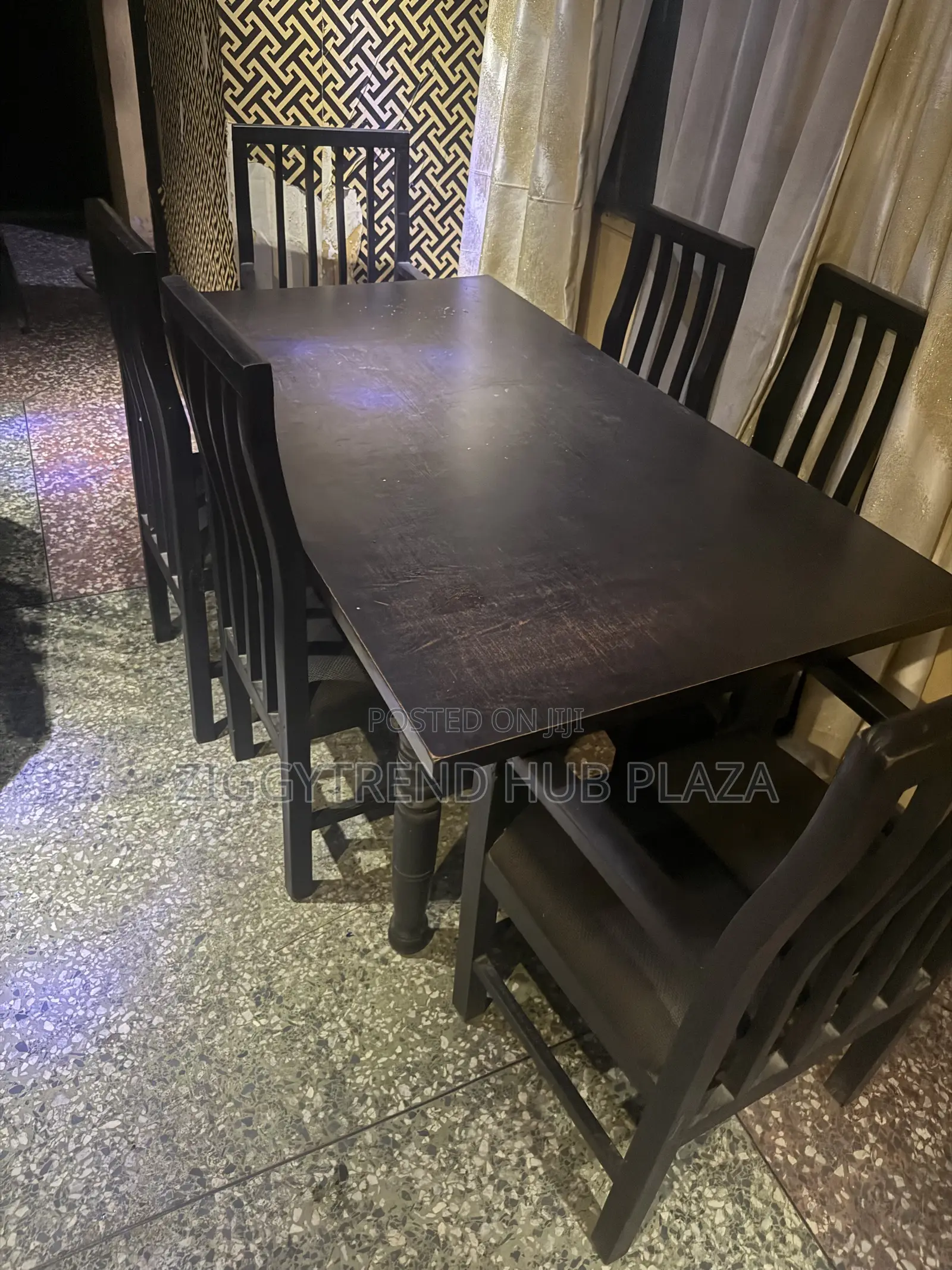 Chairs and Dinning.