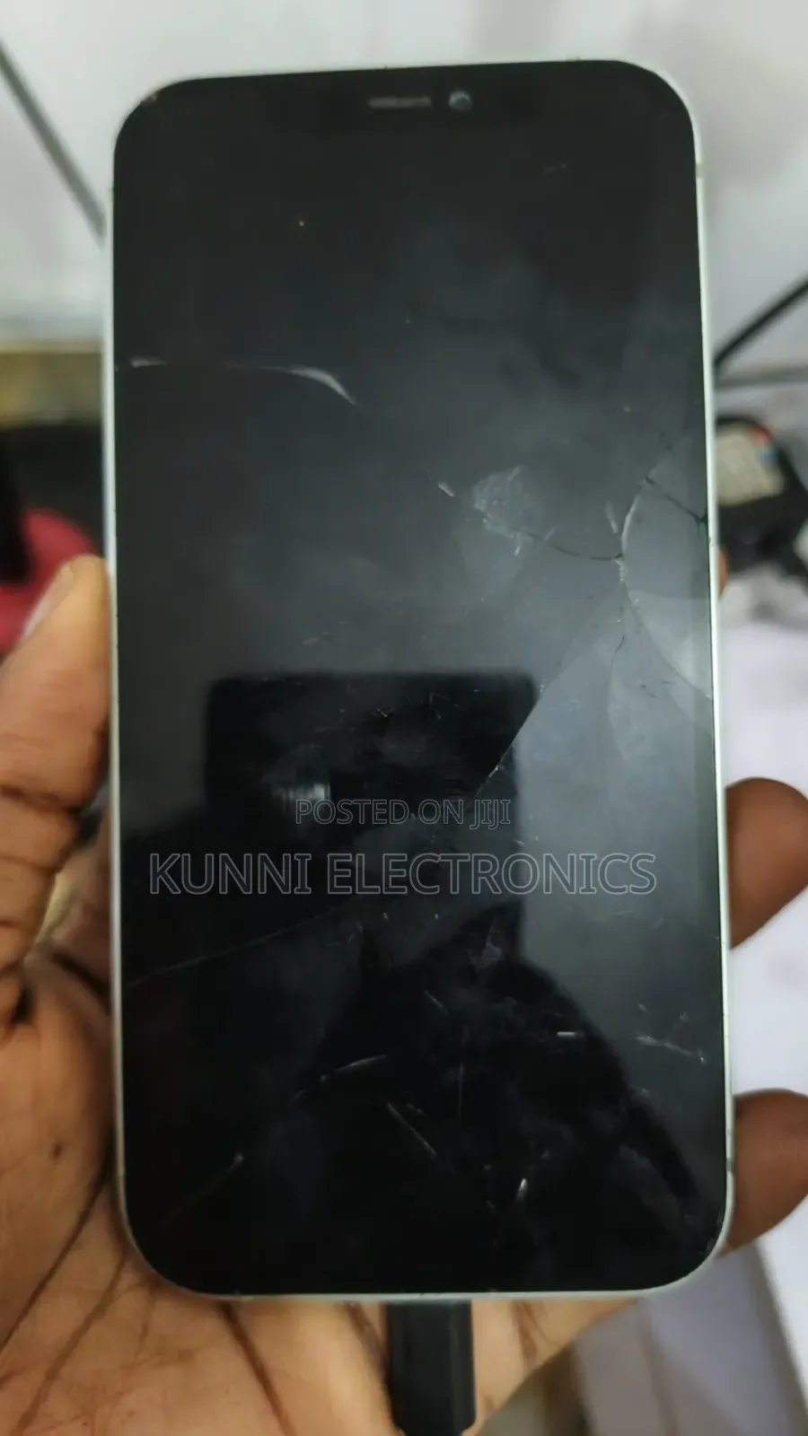 Apple iPhone 12 64 GB