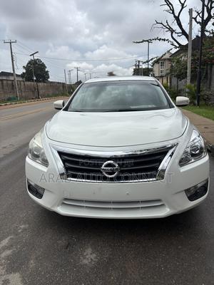 Nissan Altima 2015 White