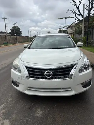 Nissan Altima 2015 White