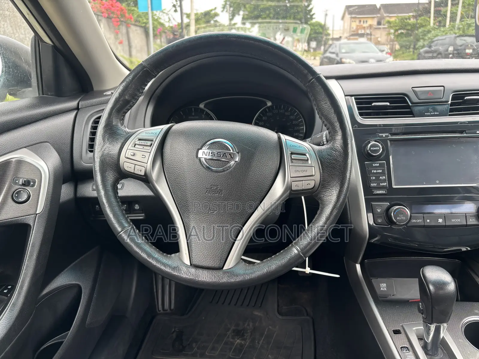 Nissan Altima 2015 White