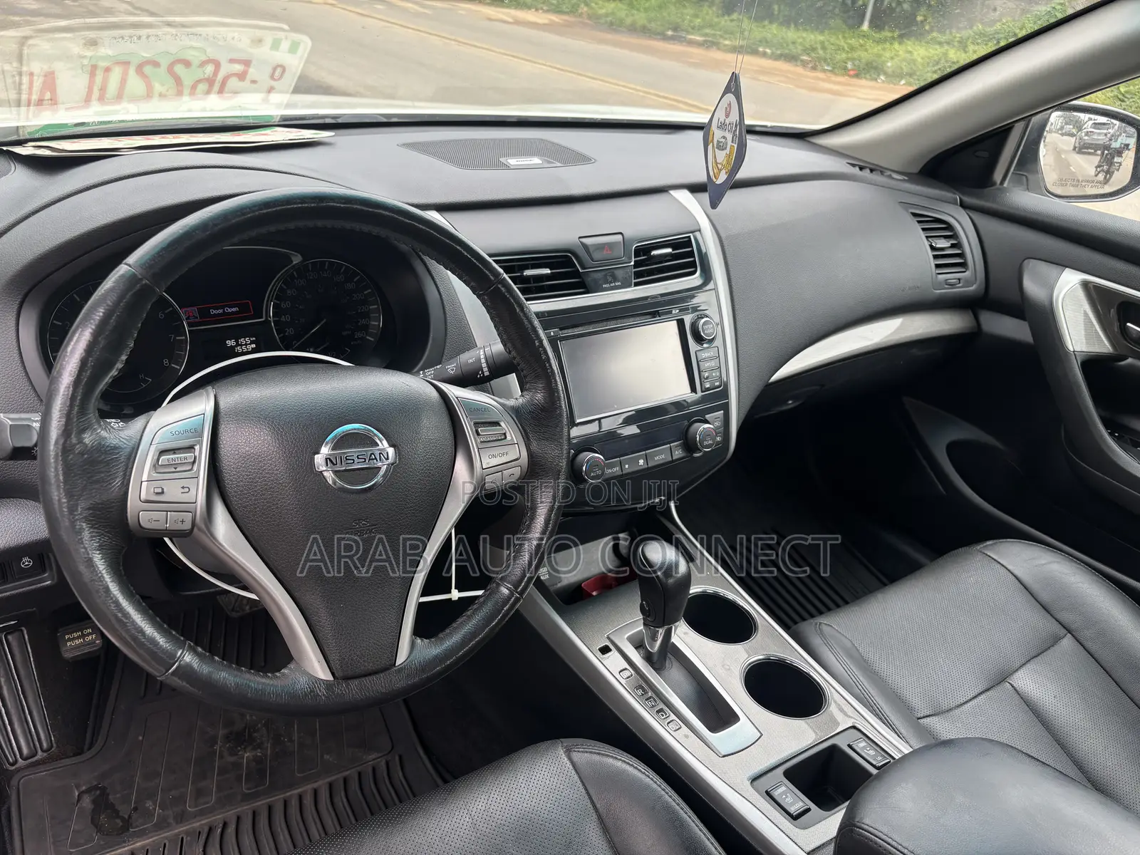 Nissan Altima 2015 White