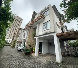 4bdrm Townhouse / Terrace in Ikoyi for rent