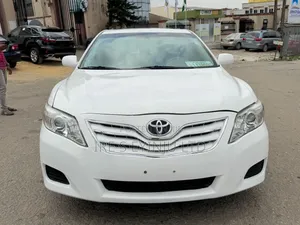 Toyota Camry 2010 White