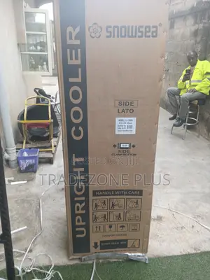 Snowsea 300L Beverage Display Cooler 165v-265v