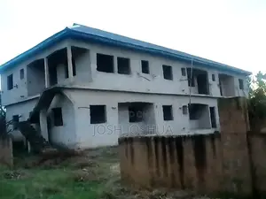 12bdrm Block of Flats in Amagba Community, for sale