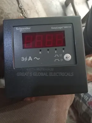 Schneider Electric DM3110 Digital Panel Meter