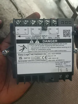 Schneider Electric DM3110 Digital Panel Meter