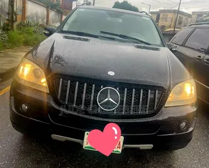 Mercedes-Benz 200 2006 Black