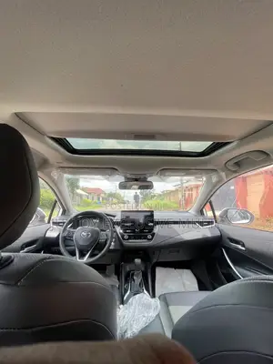 Toyota Corolla 2025 White