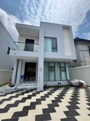 4bdrm Duplex in Obio-Akpor for sale