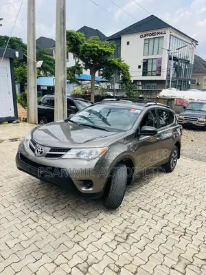 Toyota RAV4 LE 4dr SUV AWD (2.5L 4cyl 6A) 2015 Brown