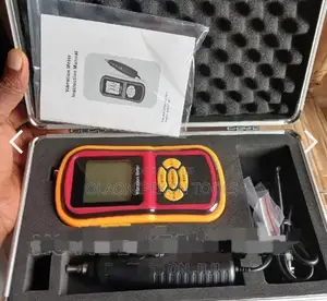 Digital Vibration Meter
