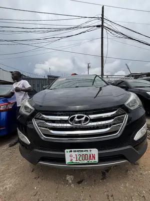 Hyundai Santa Fe 2013 Black