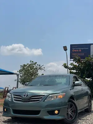 Toyota Camry 2009 Green