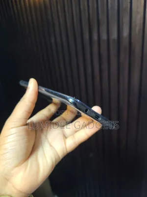Samsung Galaxy A20 32 GB Black