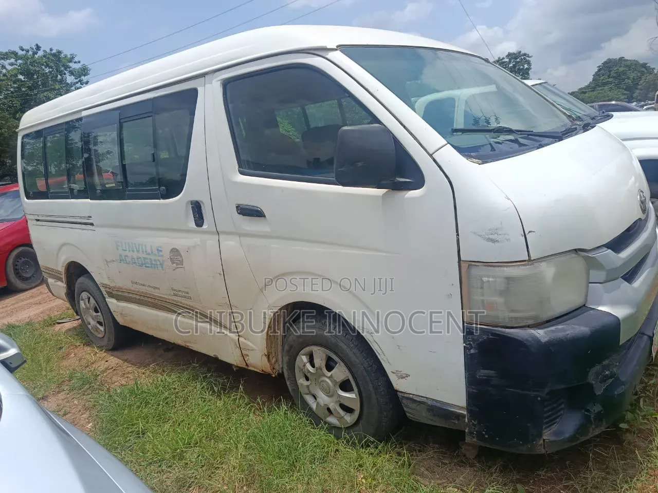 Toyota HiAce 2012 White