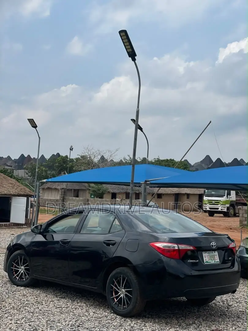 Toyota Corolla 2015 Black