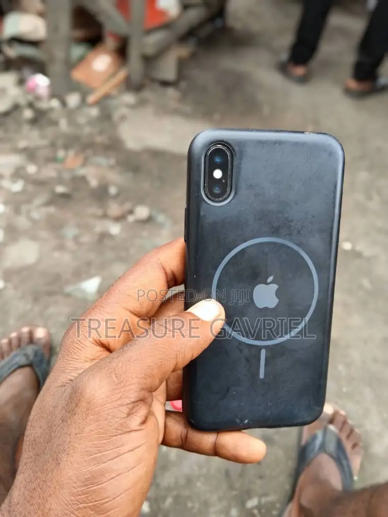 Apple iPhone X 64 GB Black
