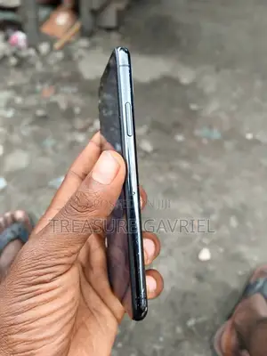 Apple iPhone X 64 GB Black