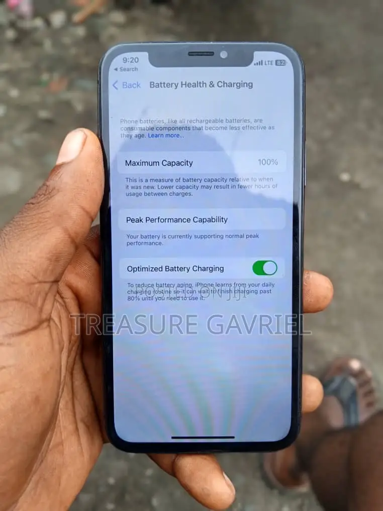 Apple iPhone X 64 GB Black