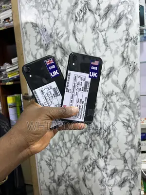 Apple iPhone XR 64 GB Black
