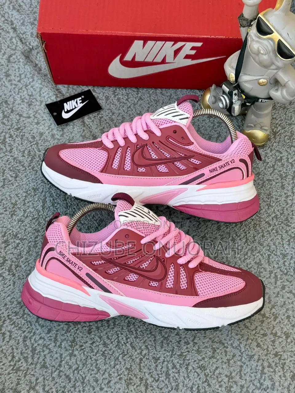 Nike V2 Skate Sneakers
