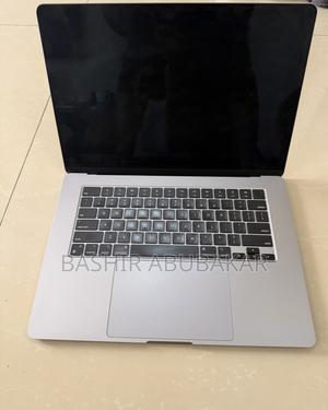 Laptop Apple MacBook Air 2024 M3 16GB Apple M3 SSD 512GB