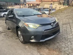 Toyota Corolla LE 4dr Sedan (1.8L 4cyl CVT) 2015 Gray