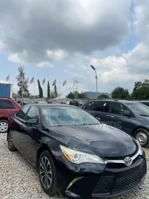 Toyota Camry 2016 Black