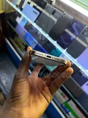 Apple iPhone 16 Pro Max 256 GB Gold
