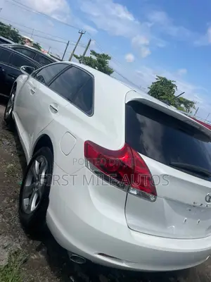 Toyota Venza LE 2015 White