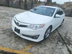 Toyota Camry 2014 White