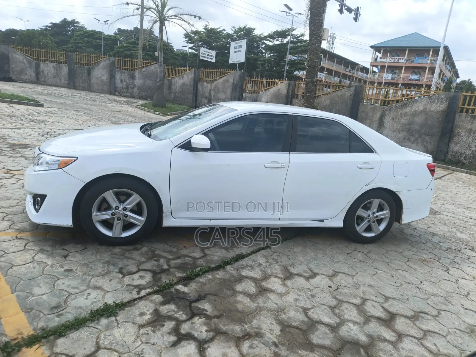 Toyota Camry 2014 White