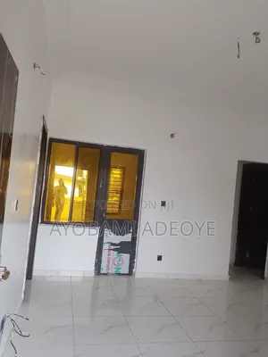 2bdrm Apartment in Olokonla for rent